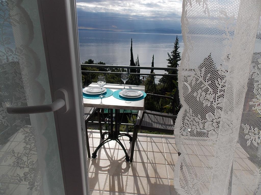 Apartment Ellalinda Opatija Exterior photo
