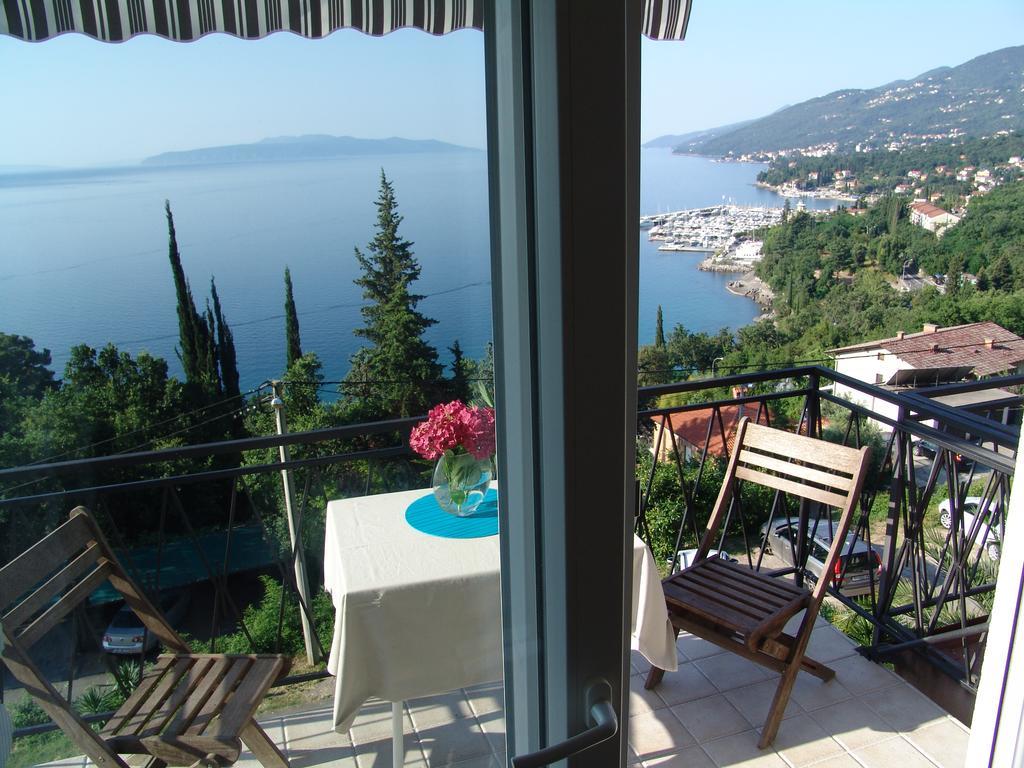 Apartment Ellalinda Opatija Exterior photo